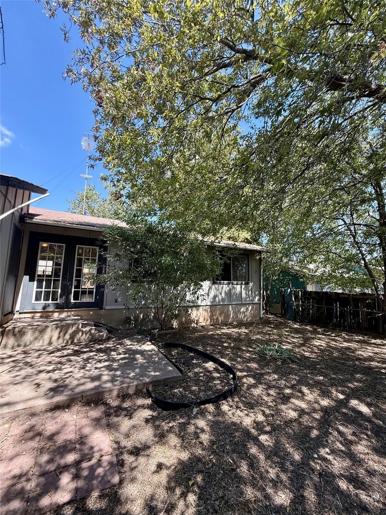 10805 Lanshire Dr - Photo 16
