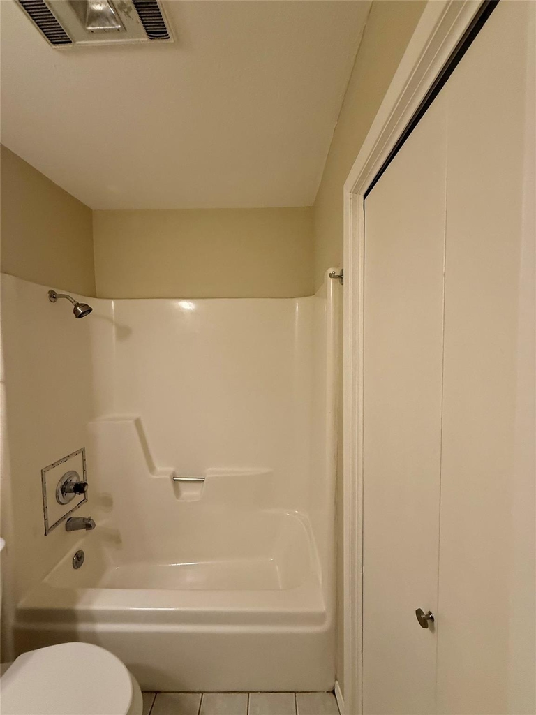 10805 Lanshire Dr - Photo 11