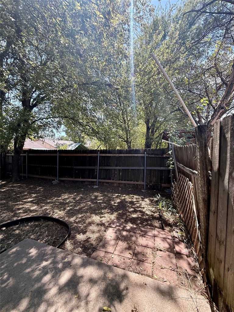 10805 Lanshire Dr - Photo 17