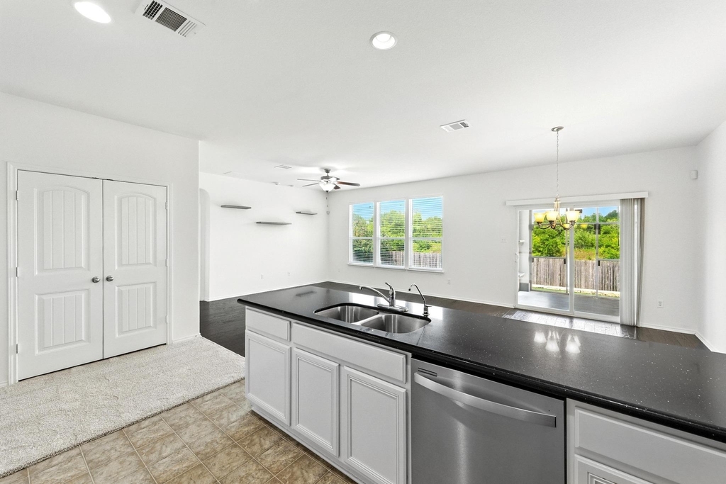 173 Apricot Dr - Photo 14