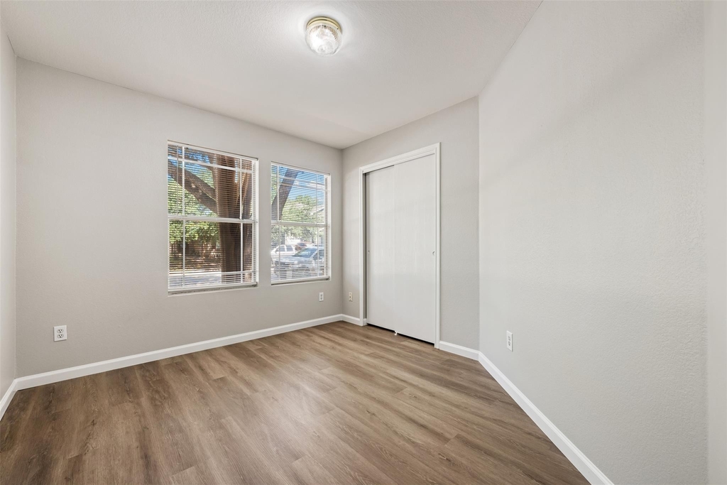 3213 Crownover St - Photo 20