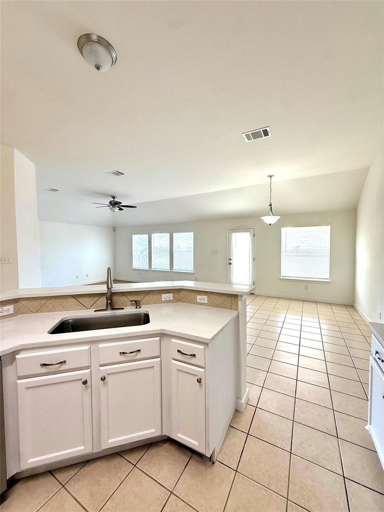 107 Desert Highlands Trl - Photo 16