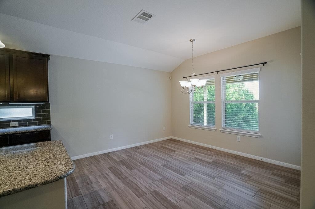313 Longhorn Cavern Rd - Photo 4