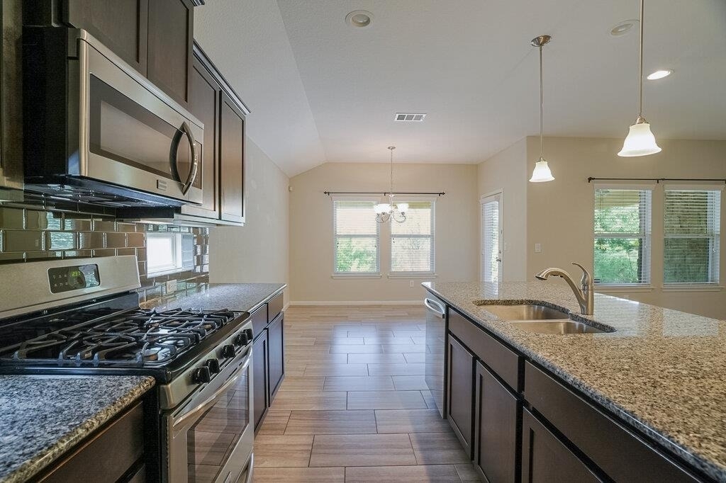 313 Longhorn Cavern Rd - Photo 8