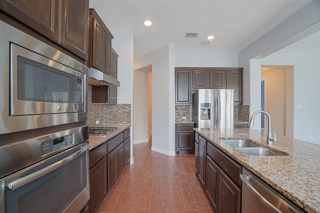 2734 San Milan Pass - Photo 4