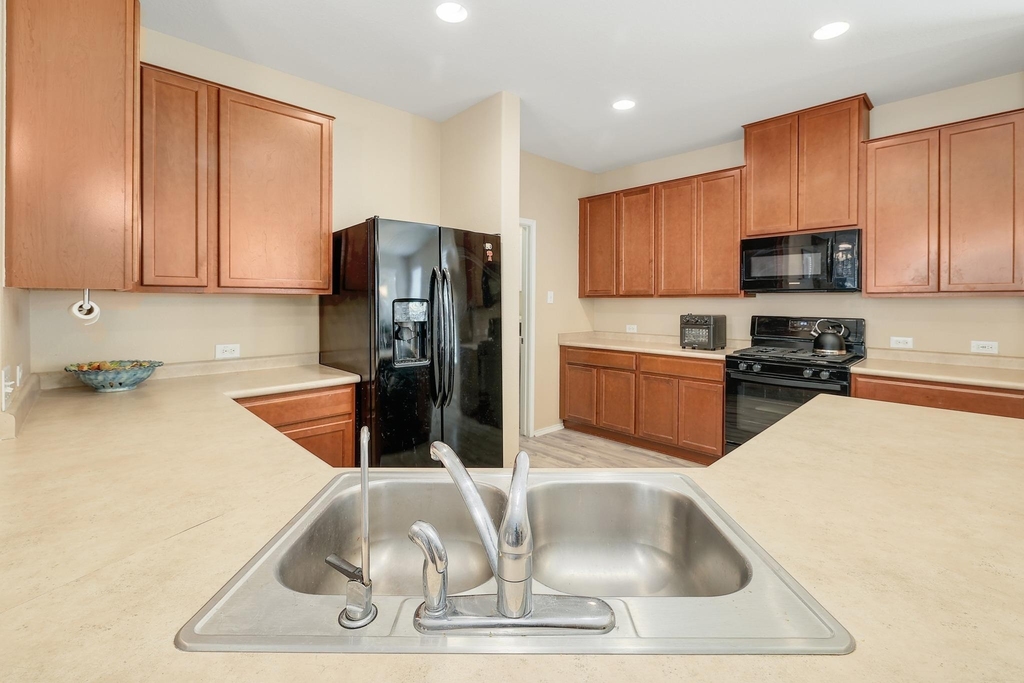 217 Sheepshank Dr - Photo 11
