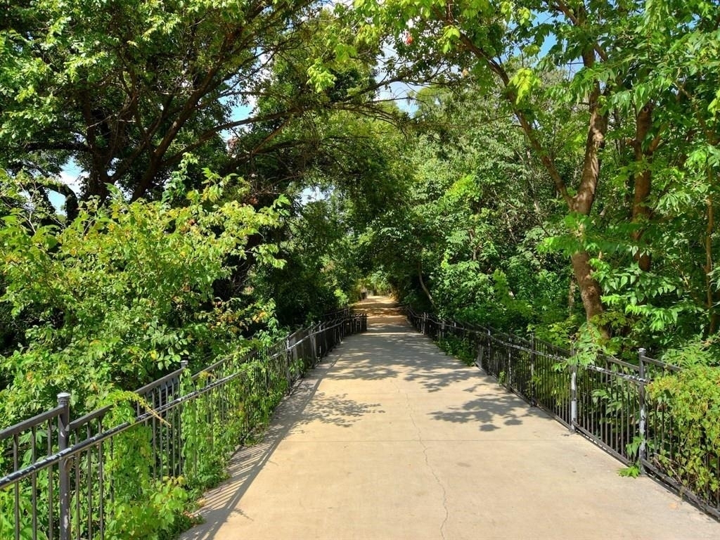 1900 Barton Springs Rd - Photo 38