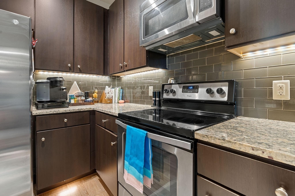 1900 Barton Springs Rd - Photo 9
