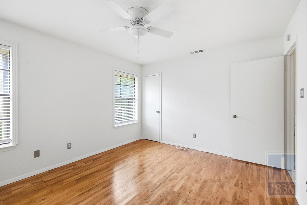 8400 Jamestown Dr - Photo 14