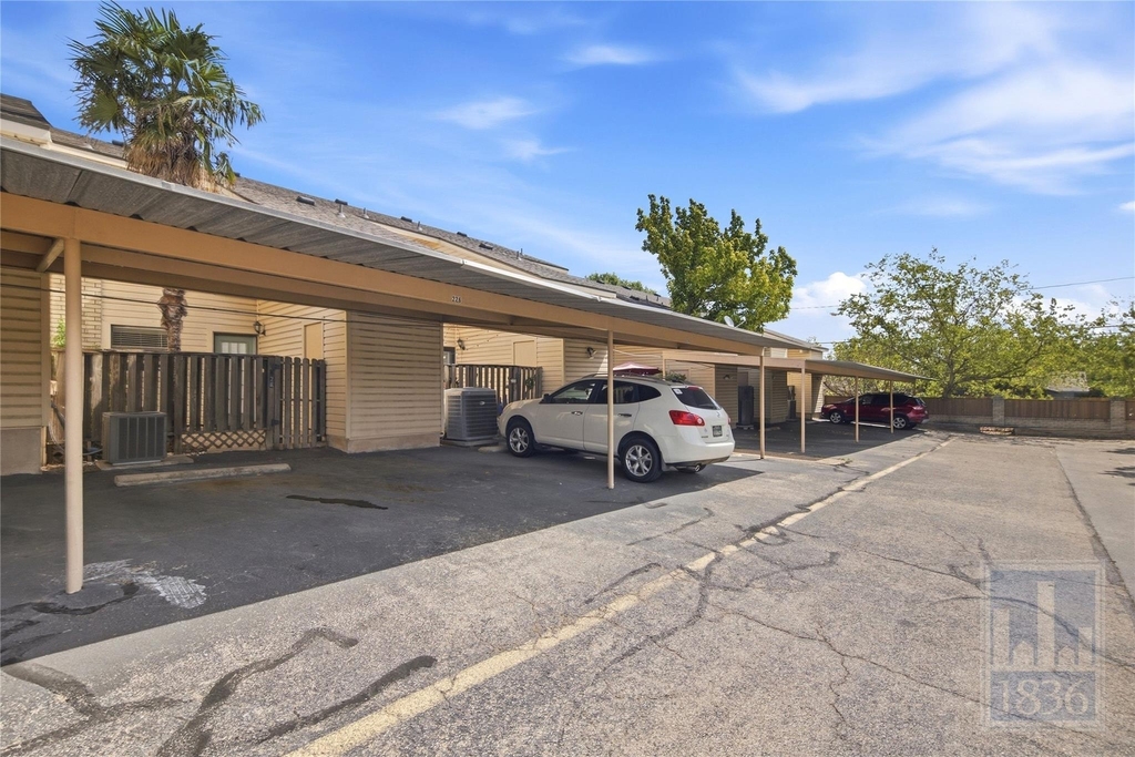 8400 Jamestown Dr - Photo 23