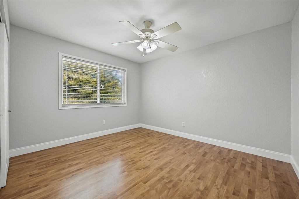 2502 Cynthia Ct - Photo 11