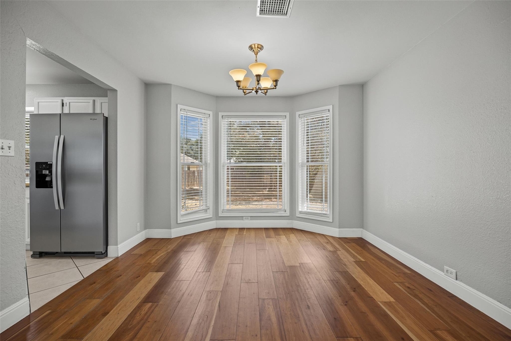 2502 Cynthia Ct - Photo 6