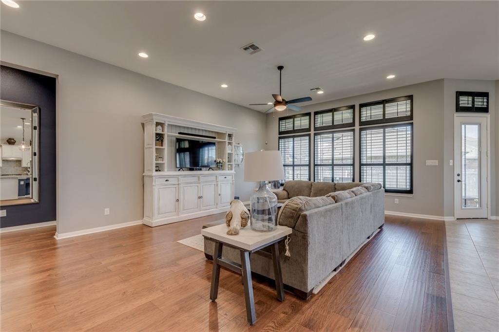 1528 Graford St - Photo 11
