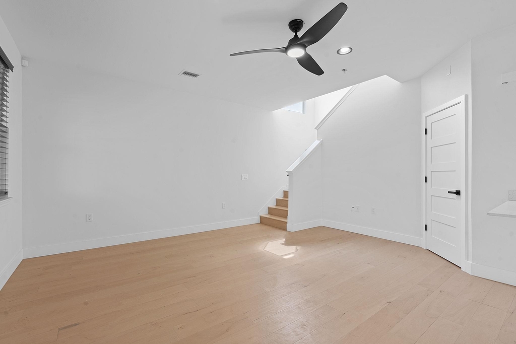 7204 Carver Ave - Photo 7