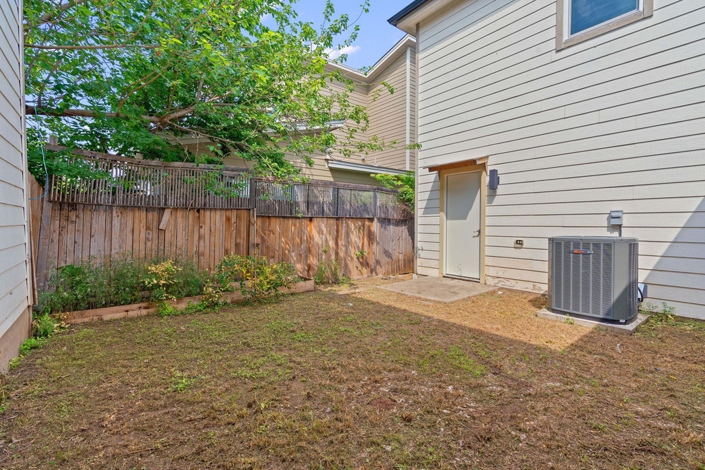 7204 Carver Ave - Photo 15