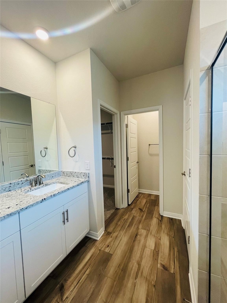 13724 Heartland Dr - Photo 1