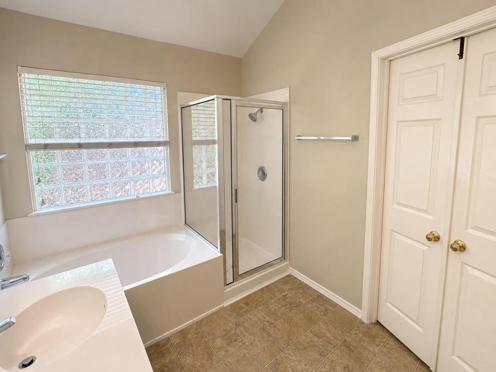 14700 Springs Edge Dr - Photo 5