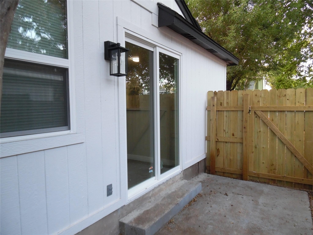 1209 Green Valley Cv - Photo 10