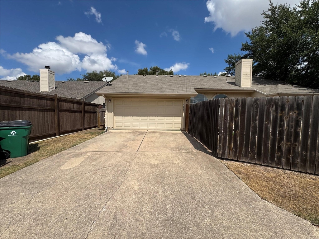 1015 Thackeray Ln - Photo 12