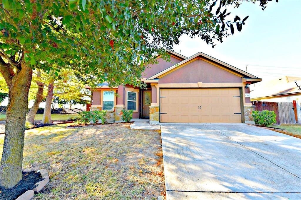 17708 Bridgefarmer Blvd - Photo 0