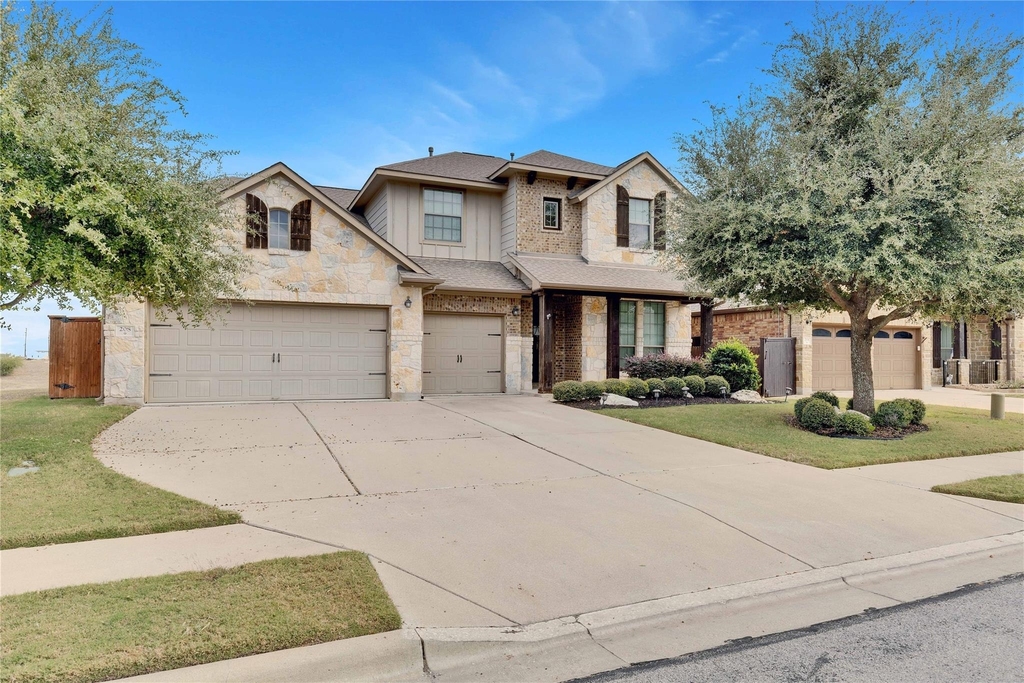 208 Norcia Loop - Photo 0
