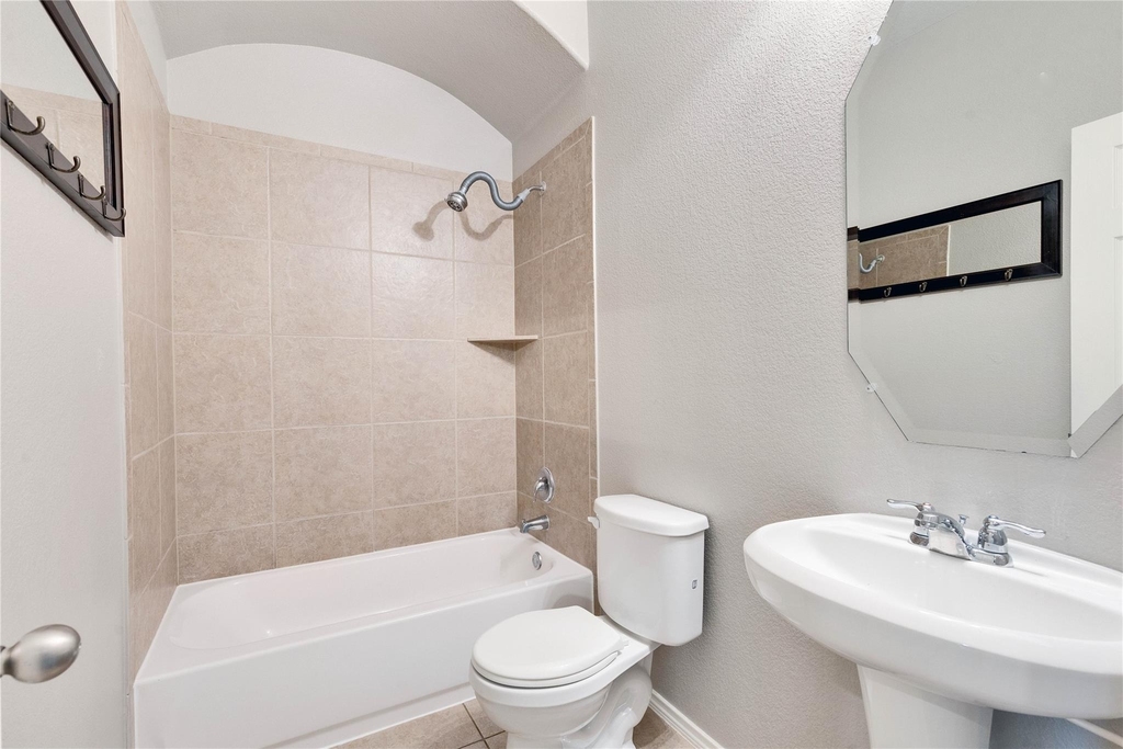 208 Norcia Loop - Photo 31