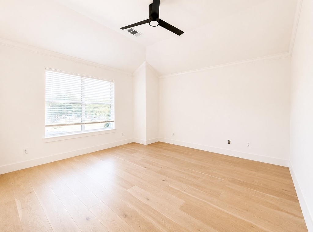 1610 Juniper Ridge Loop - Photo 12
