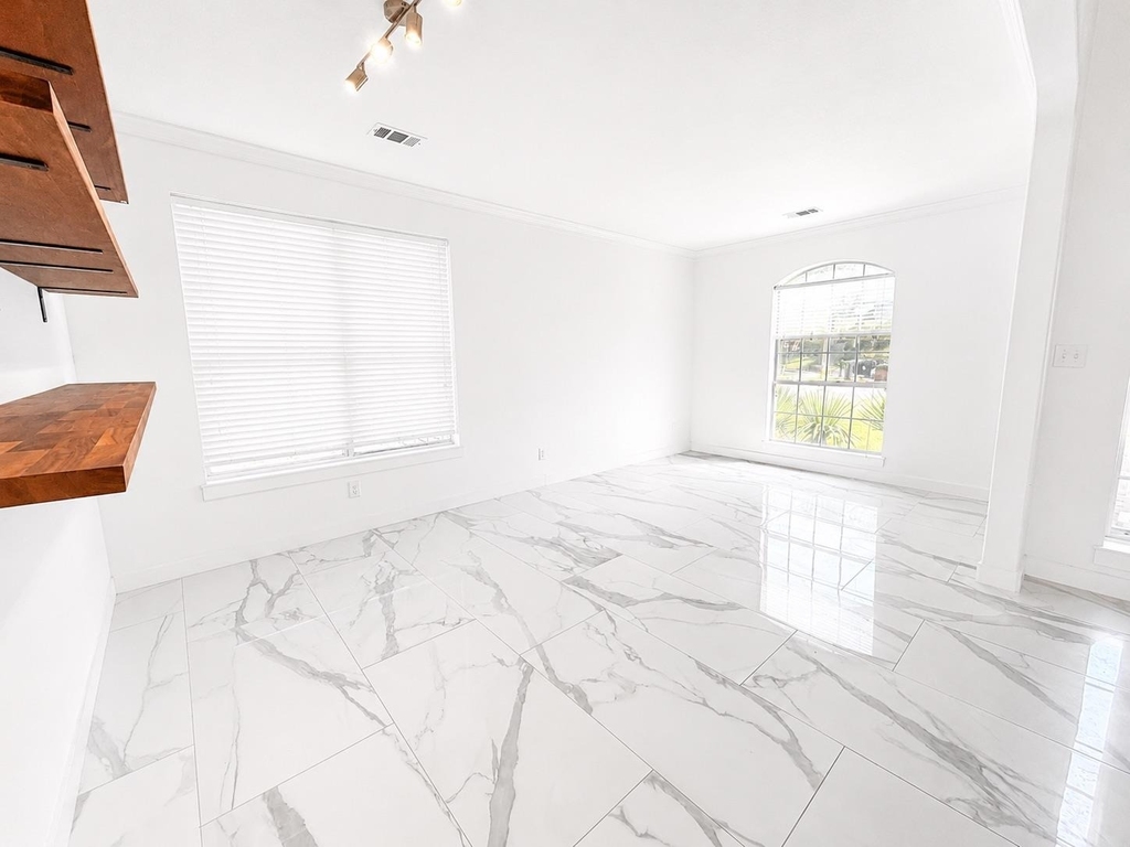 1610 Juniper Ridge Loop - Photo 9