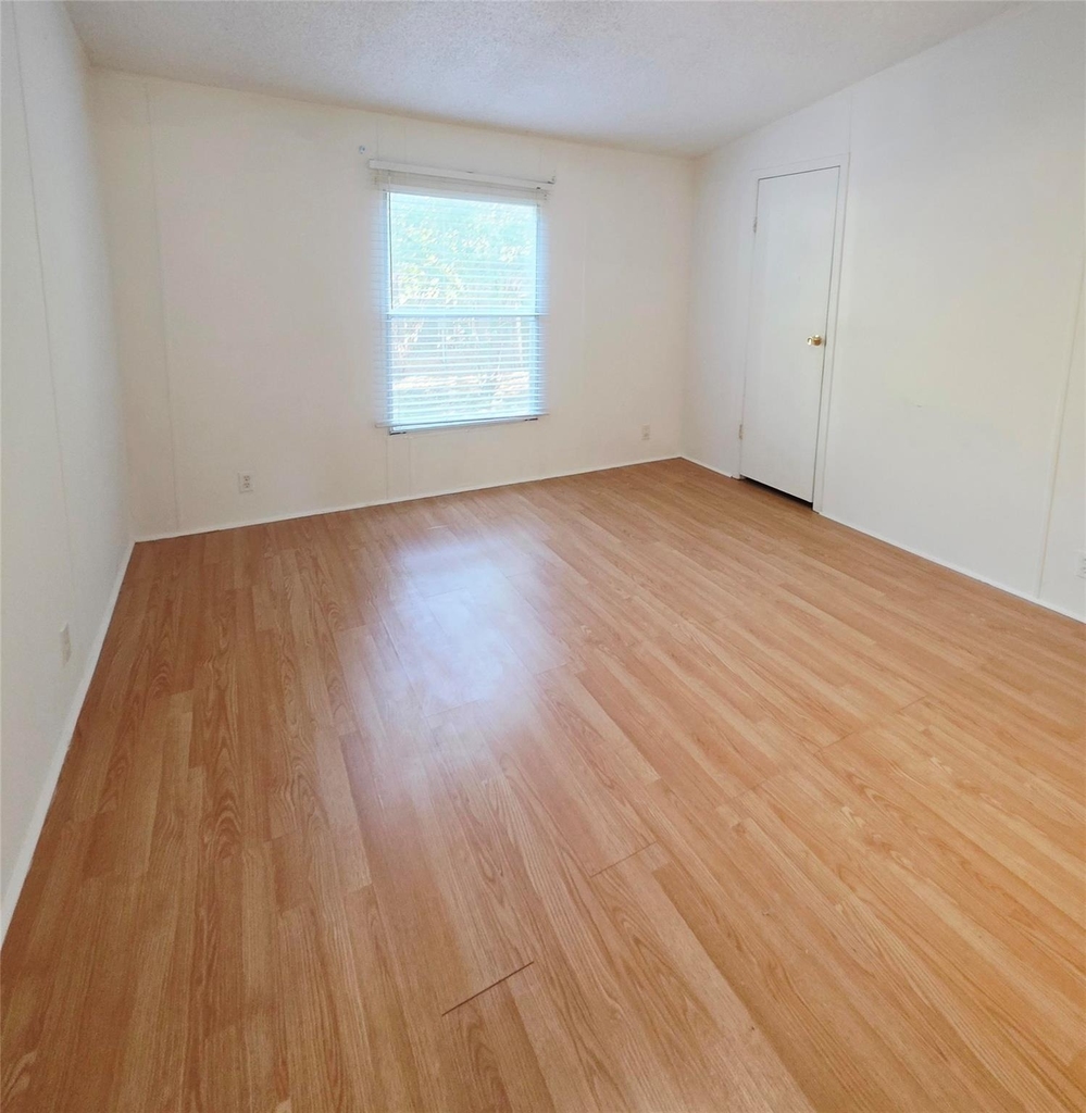 1 Davis St - Photo 8