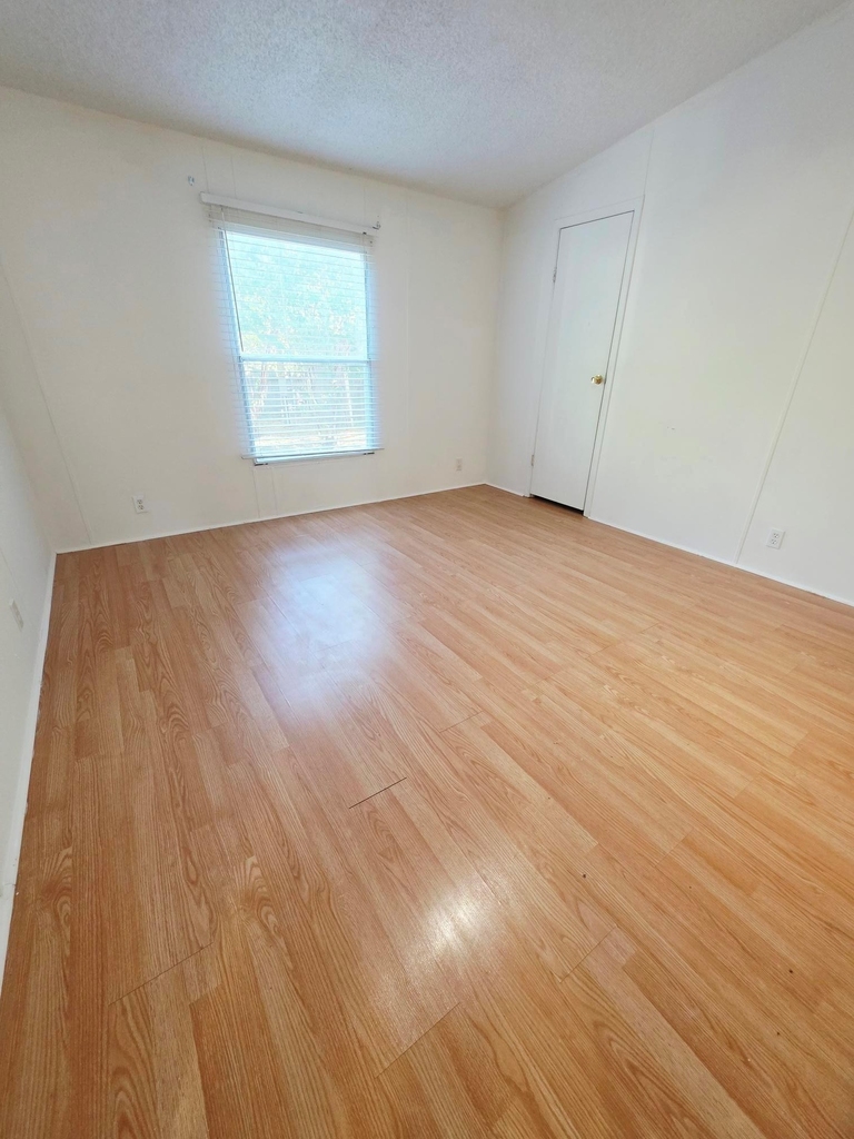 1 Davis St - Photo 5