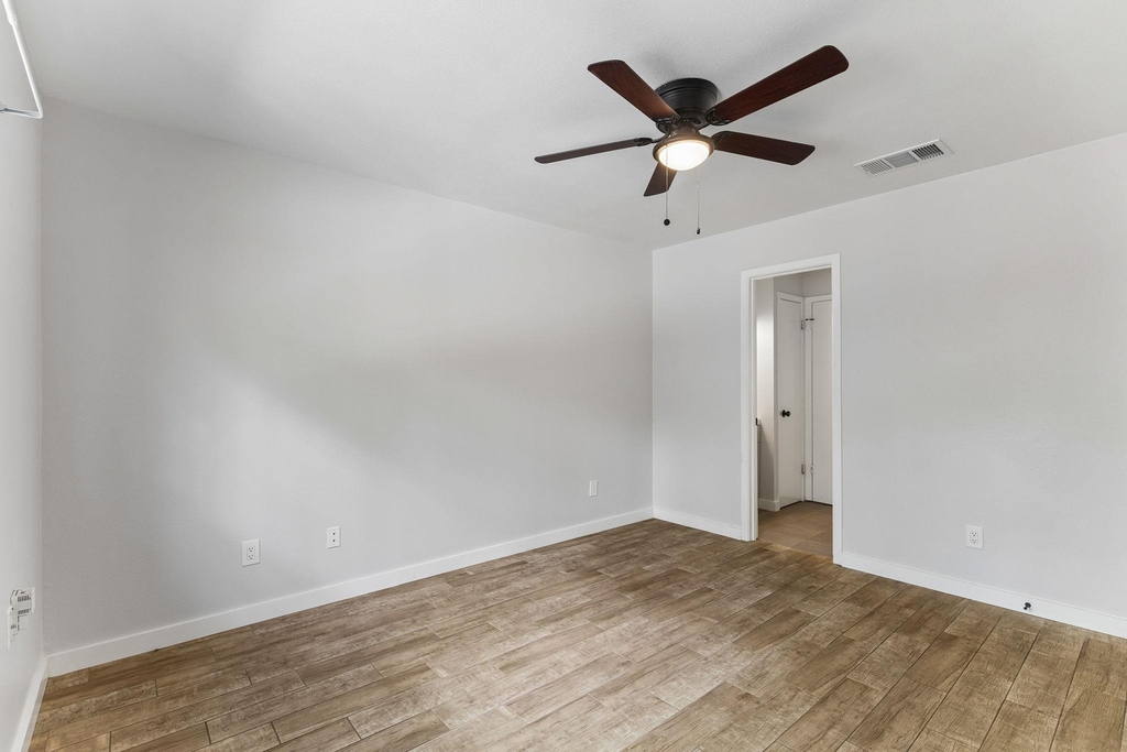 10613 Archdale Dr - Photo 15