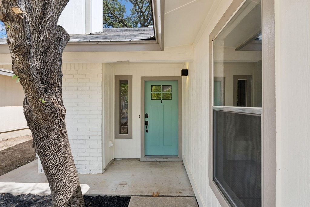 10613 Archdale Dr - Photo 1