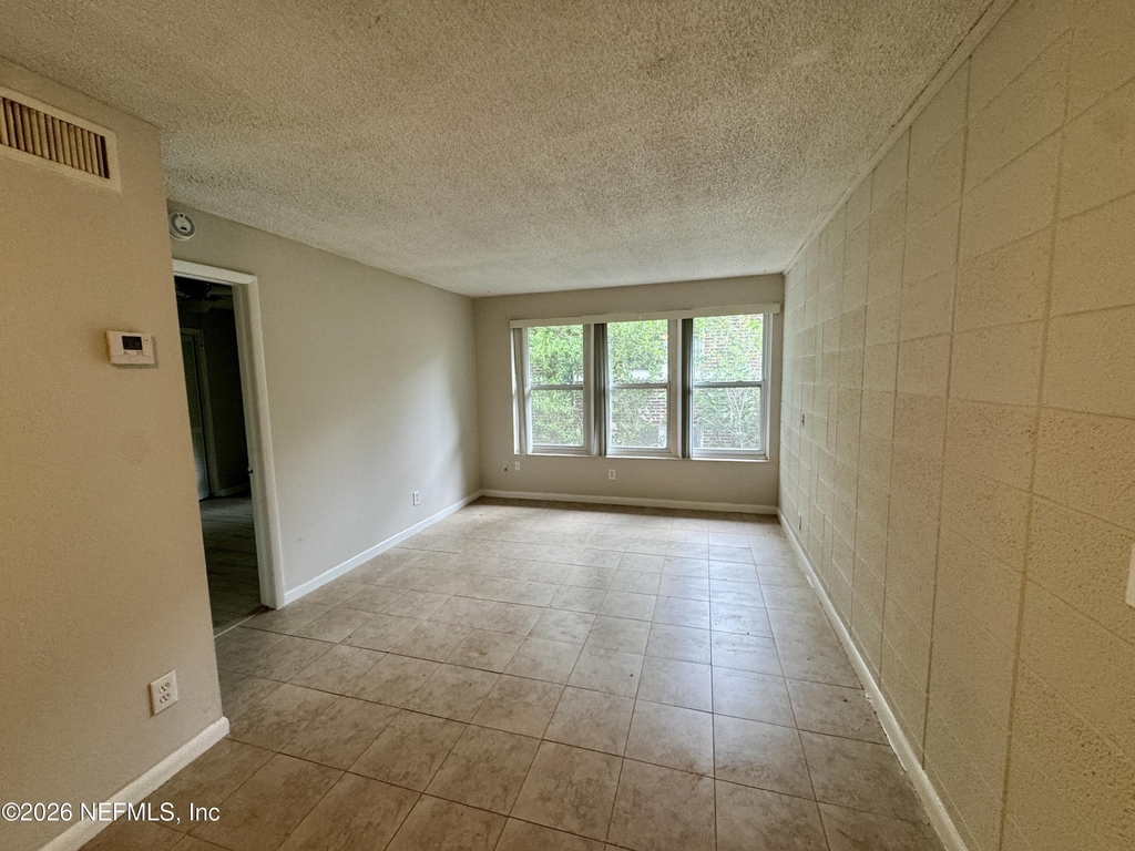3212 Herschel Street - Photo 2