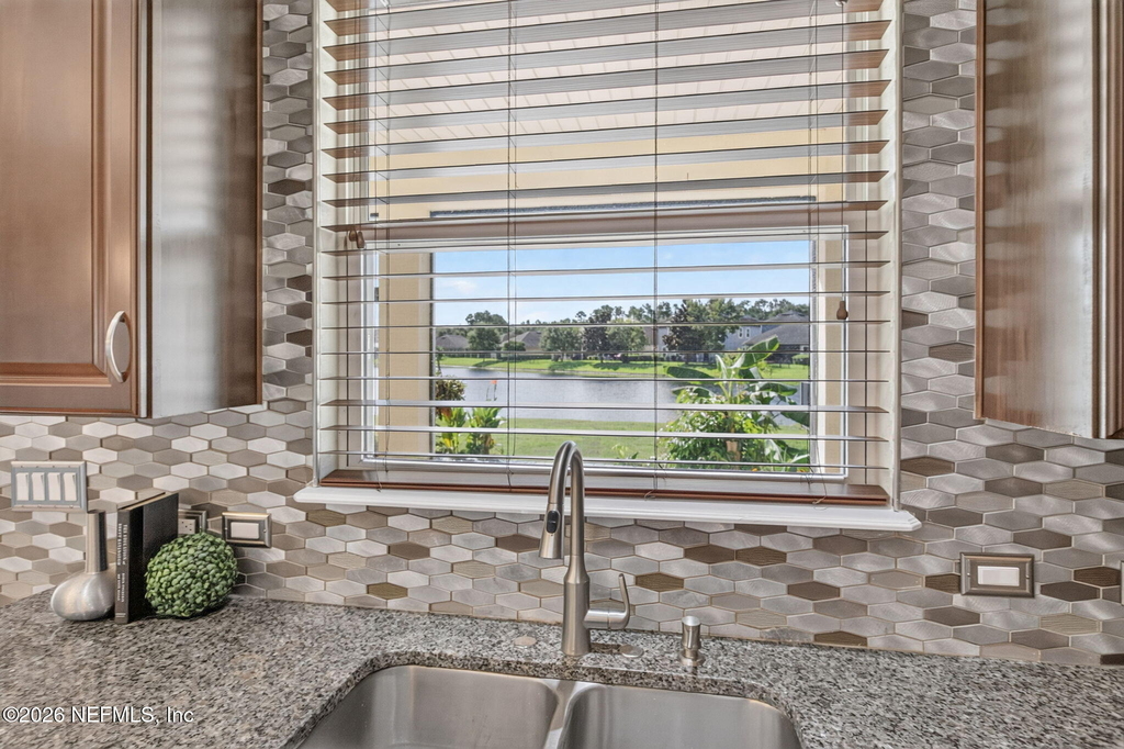127 Rockcreek Drive - Photo 27