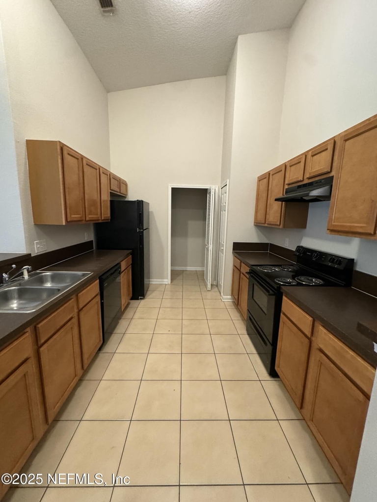 3640 Kirkpatrick Circle - Photo 10