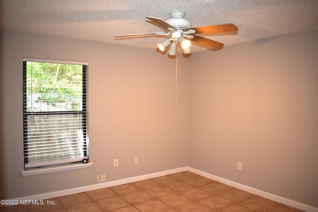 6555 Diamond Leaf Court S - Photo 20