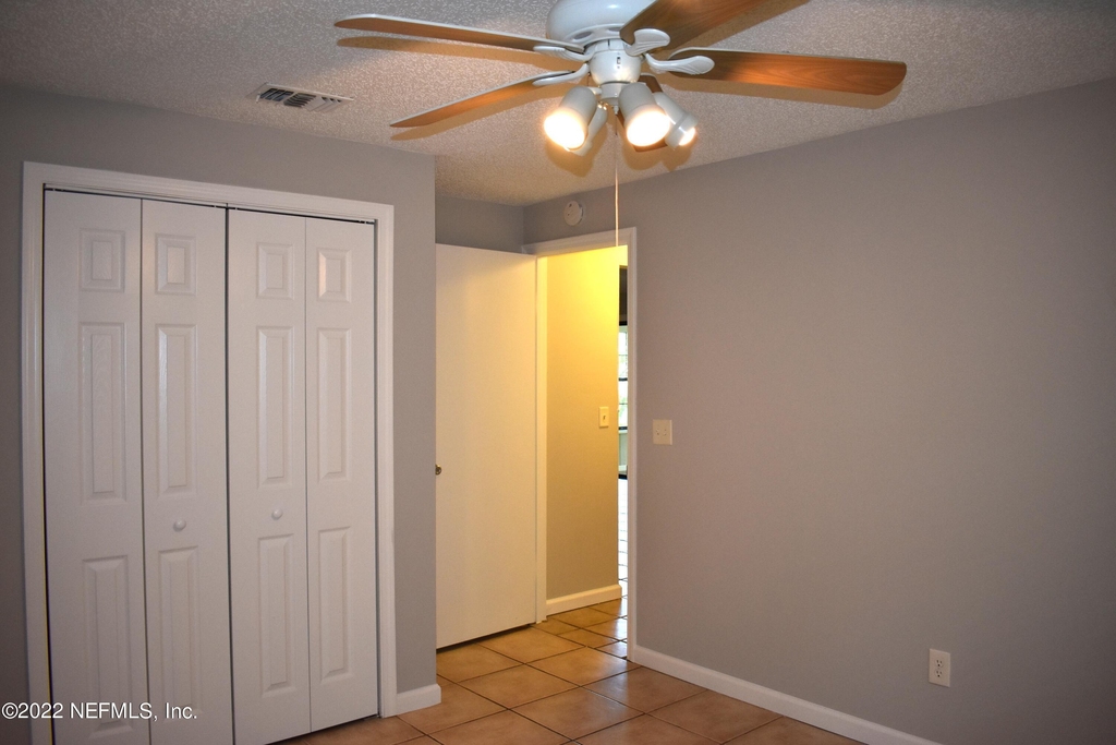 6555 Diamond Leaf Court S - Photo 21