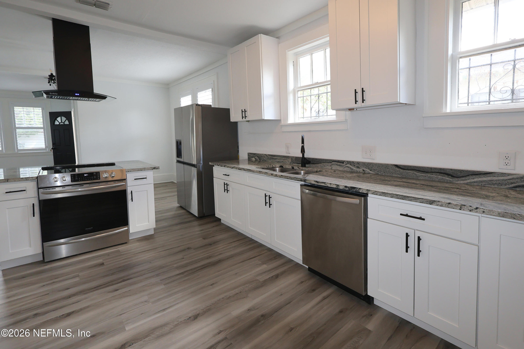2648 Ernest Street - Photo 1