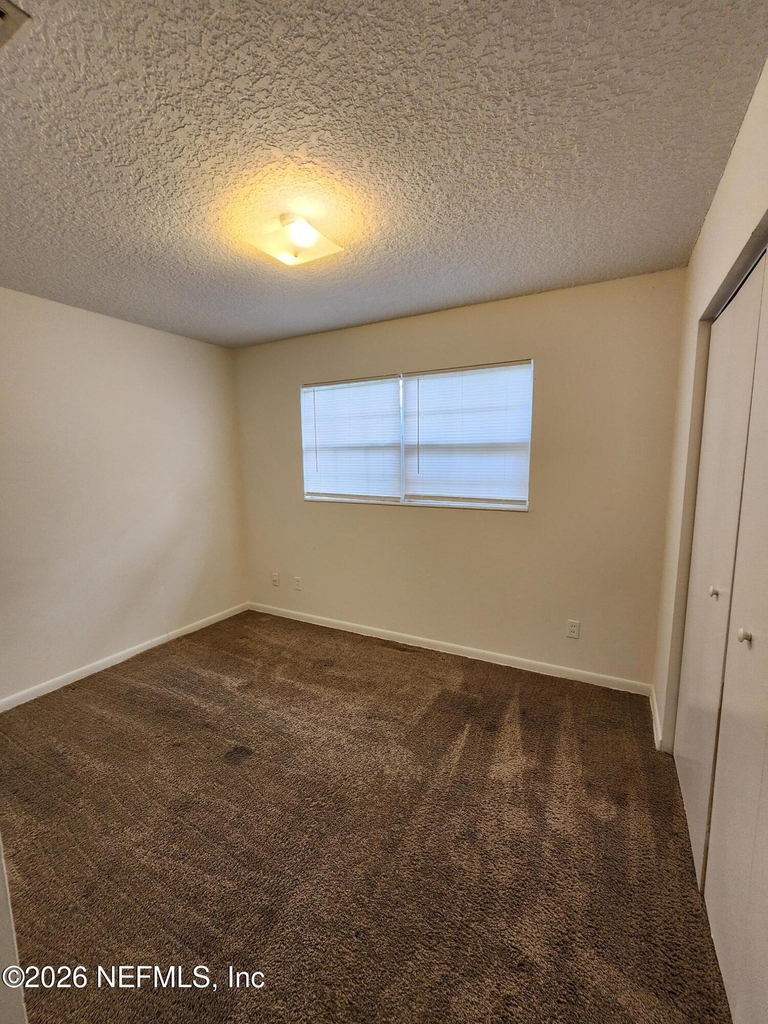 1721 Hawaii Drive E - Photo 20