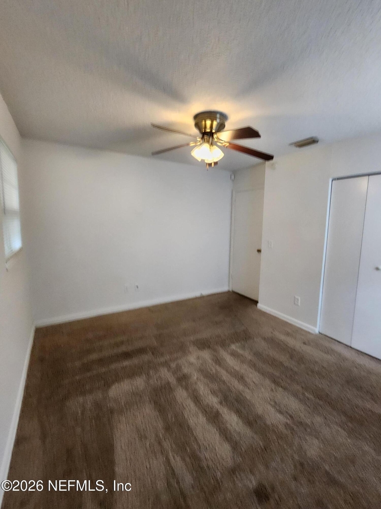 1721 Hawaii Drive E - Photo 28