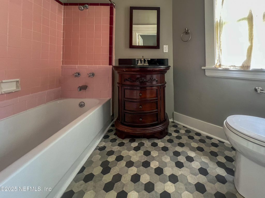 1120 Acosta Street - Photo 20