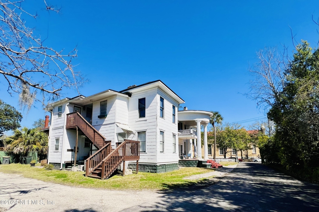 1120 Acosta Street - Photo 22