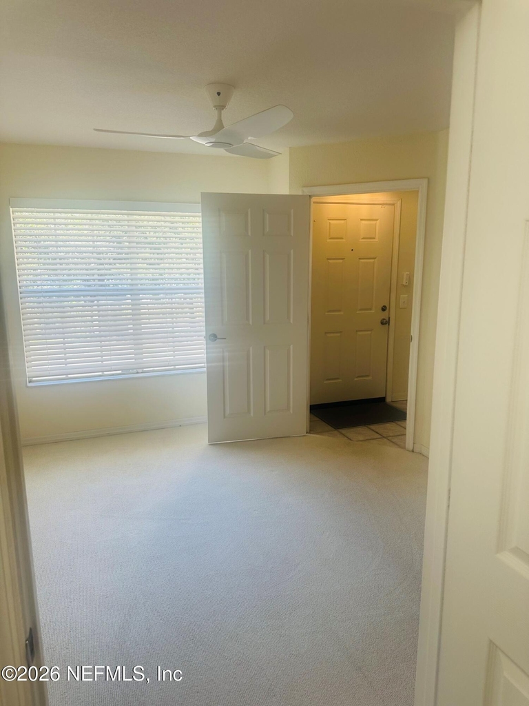 13700 Richmond Park Drive - Photo 21