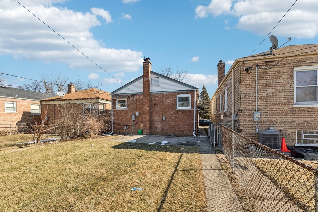 14230 S Normal Avenue - Photo 29