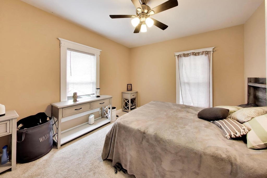 120 Commonwealth Drive - Photo 15