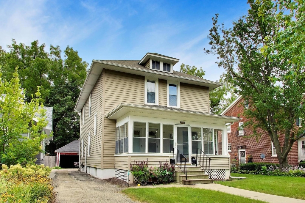120 Commonwealth Drive - Photo 2