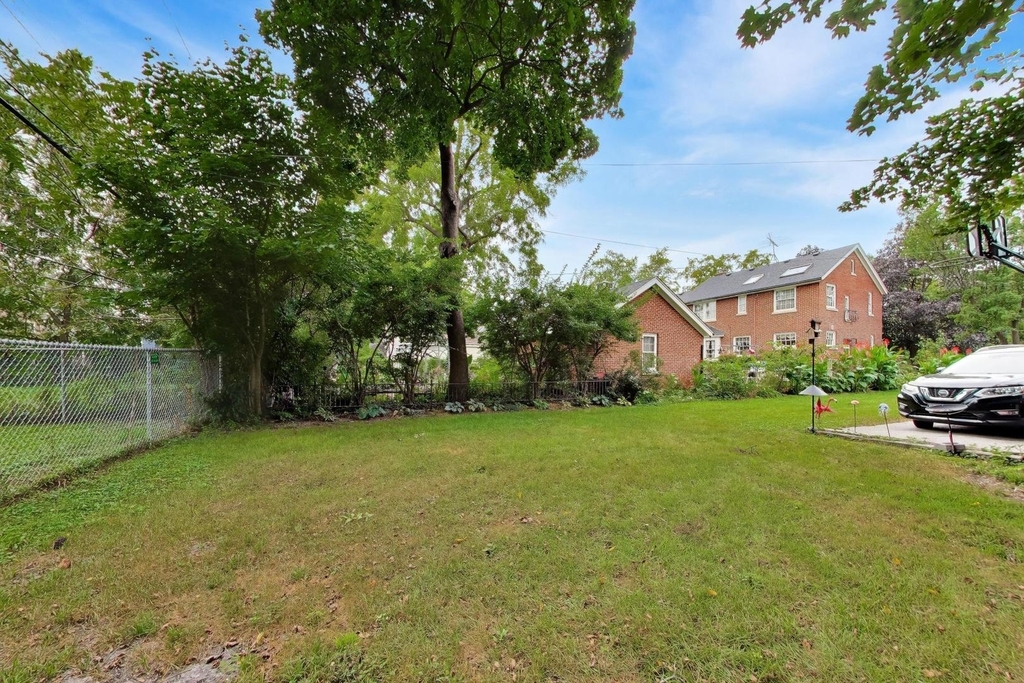 120 Commonwealth Drive - Photo 24