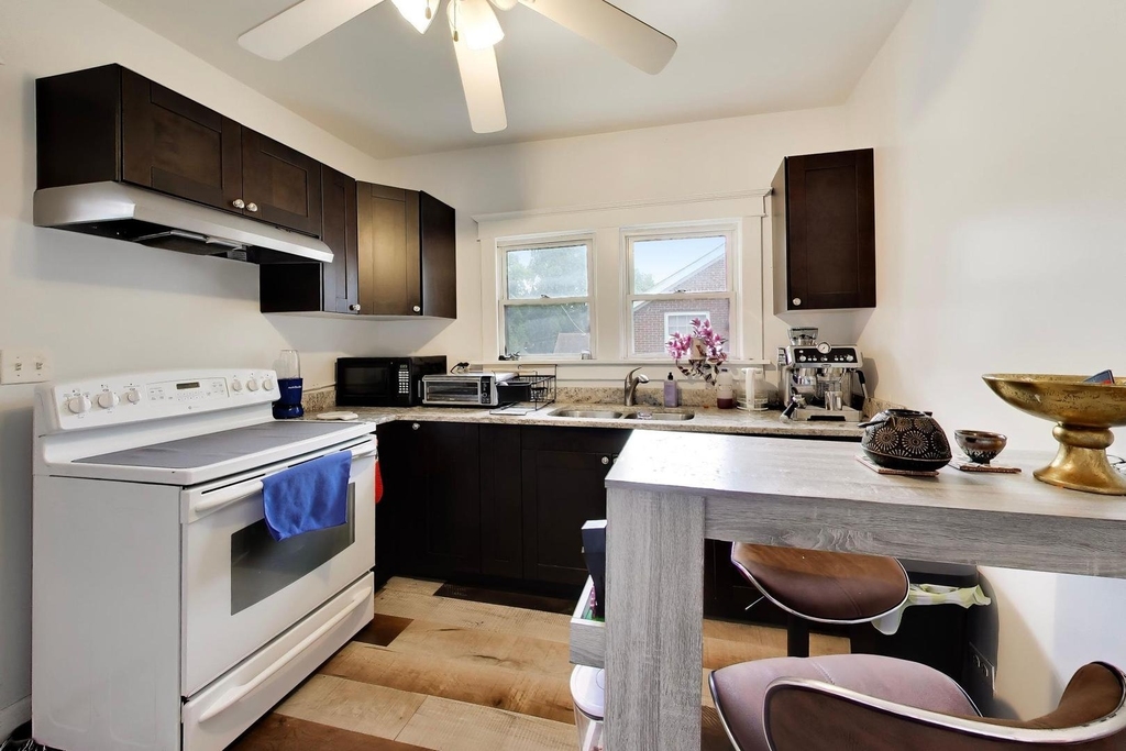 120 Commonwealth Drive - Photo 12
