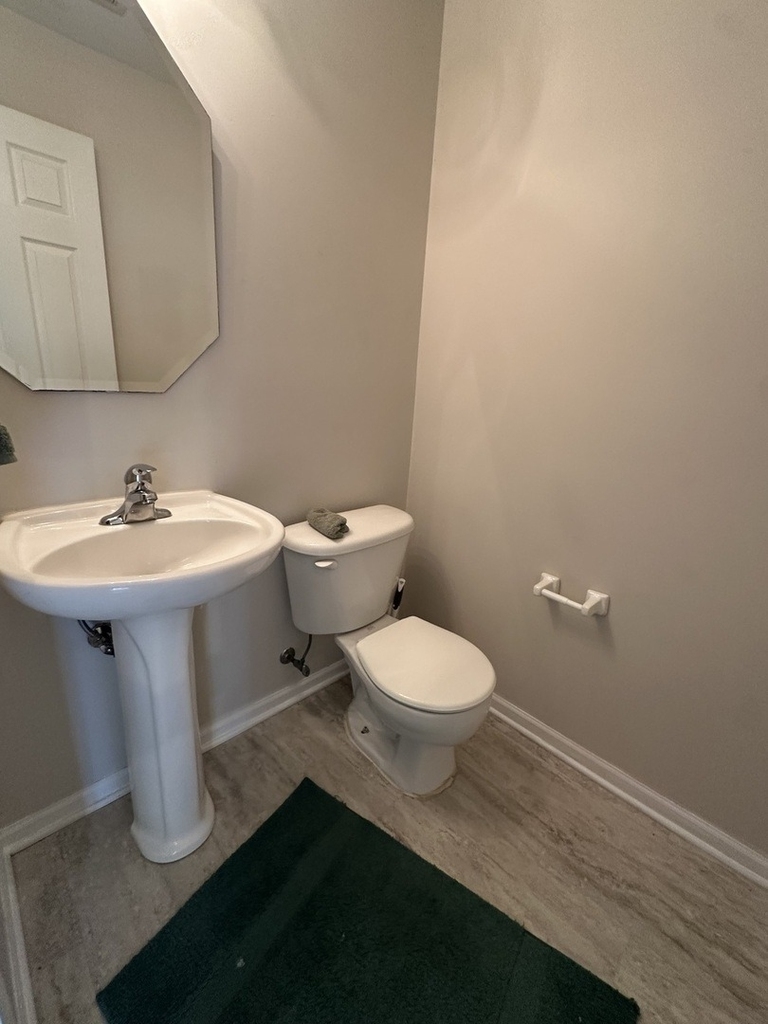 624 Blackstone Court - Photo 7