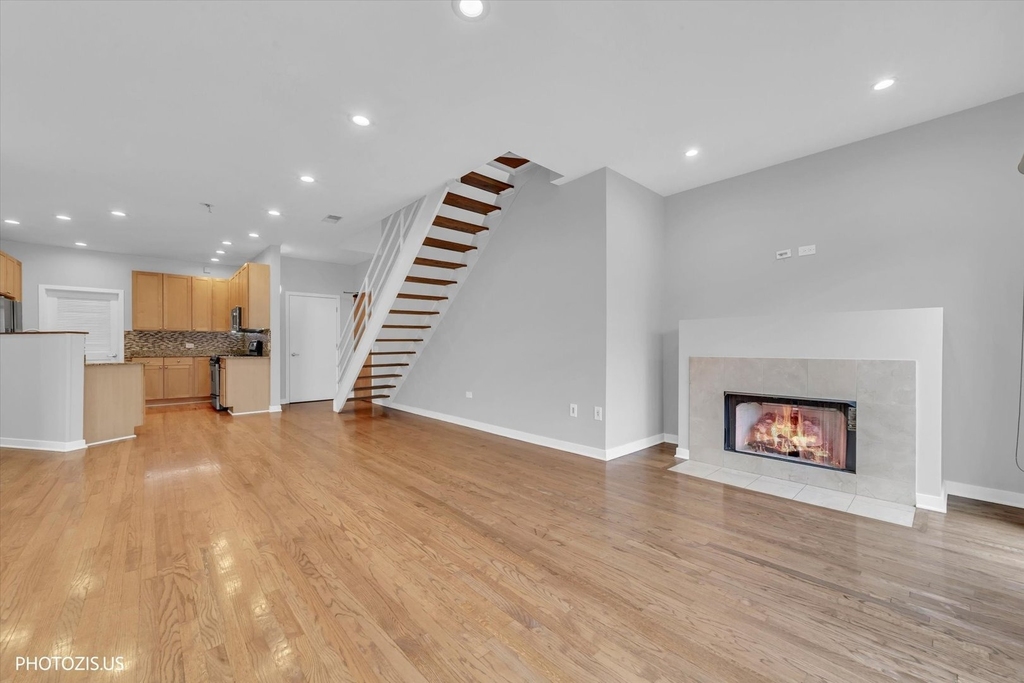 912 W Chicago Avenue - Photo 8